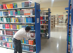 images of  D. Y. Patil College library